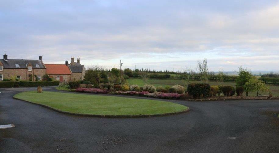 The Old School House Mordington Bed & Breakfast Exterior foto